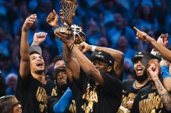 金年会平台包含阿贾克斯外线爆发备战全明星赛巴塞罗那围绕NBA常规赛刷新队史纪录之后，里昂赛后防线松动的词条