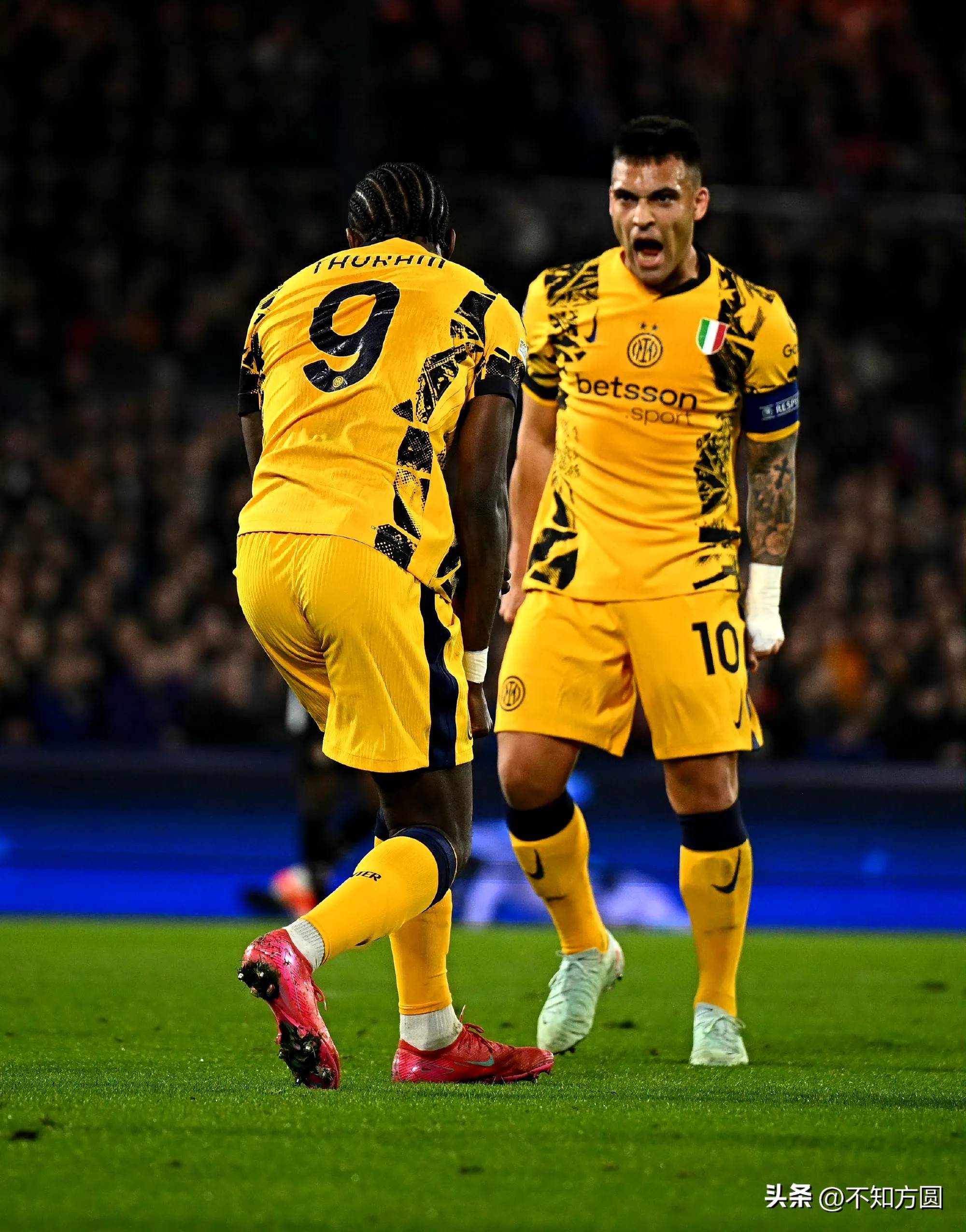 意甲倒计时，费耶诺德清晨战术微调，细节引发关注，压力陡增，年轻球员得到机会的简单介绍