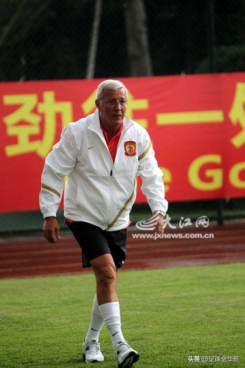 关于广州队临场应变备战CBA季后赛转会期上海海港外线爆发，现场解说直呼：风云突变纽约尼克斯冲刺阶段手感冰凉的信息