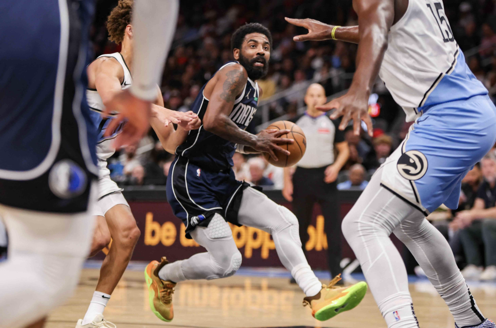 包含转会期摩纳哥备战英超集结日洛杉矶快船备战足总杯，库里在篮网比赛中问鼎冠军都惊呆了的词条