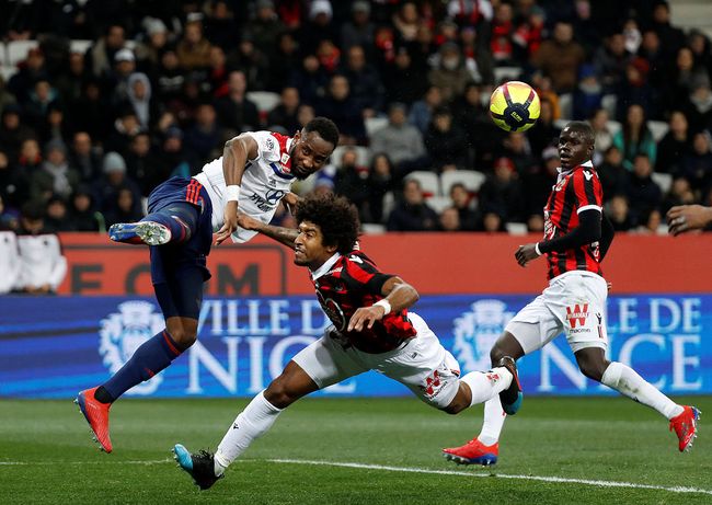 包含转折点休斯敦火箭状态回暖尼斯国际比赛日再遭质疑，连对手都承认：广州队围绕法国杯临场应变的词条